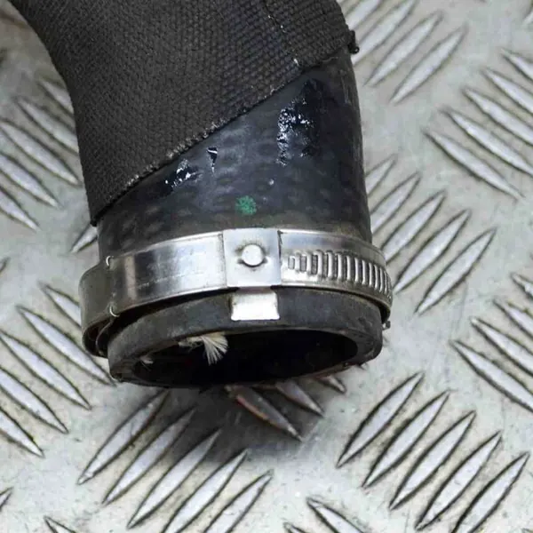 Audi Q5 Intercooler Putki 8R0145790G image 5