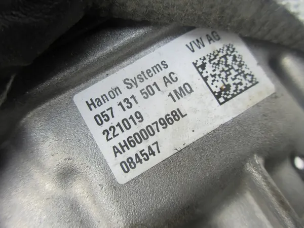 EGR Venttiili + Jäähdytin Audi A8 D5 SQ7 VW Touareg III image 5