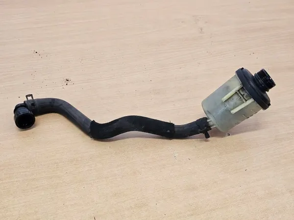 Réservoir de direction OEM 31302576 pour Volvo image 2