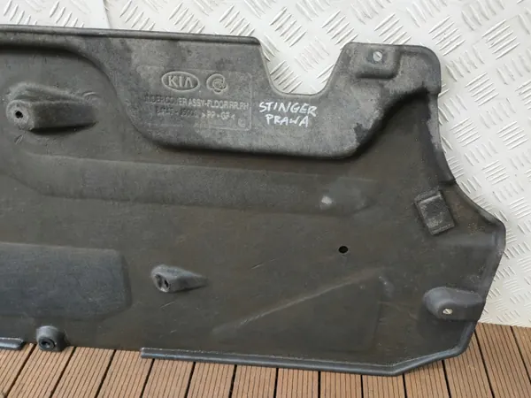KIA Stinger 17-21 Bouclier Dessous Droit OEM 84147-J5000 image 3