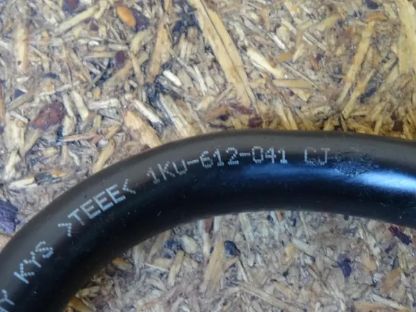 Mangueira de vácuo GOLF V AUDI TT 8J A3 8P 2.0 TFSI 1K0612041CJ image 2