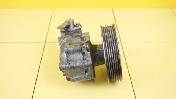 Pompe de direction OEM 7P5422154C pour Cayenne/Touareg/Q7 image 3