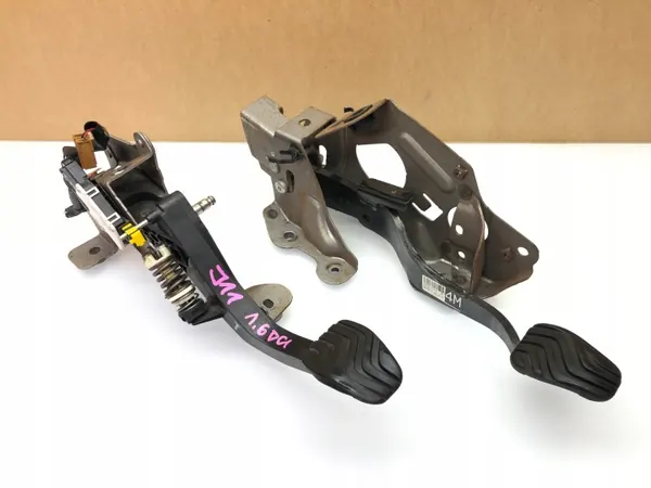Nissan Qashqai II poljinsarja OEM 465034208R image 2