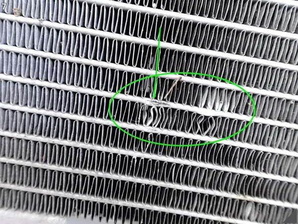 Vattenkylare BMW X3 X3M F97 X4 X4M F98 8665241 image 8