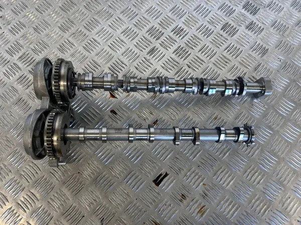 Árvore de cames usada OEM 06K103144E para Audi Q5 SQ5 image 2