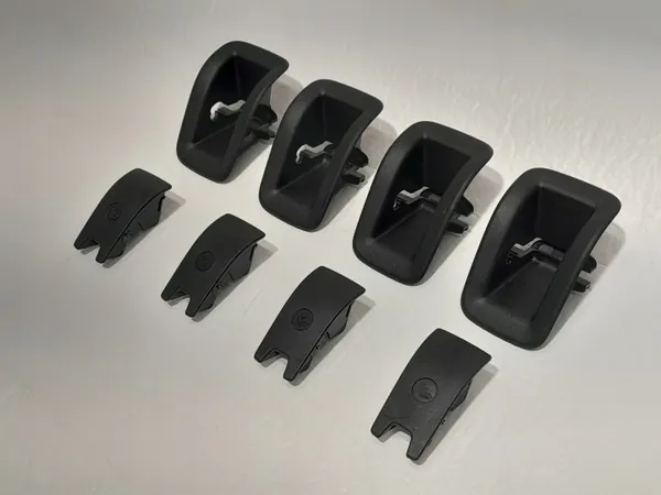 Jeu de couvercles Isofix Audi A4 B9 Berline OEM 8W0887233B image 3