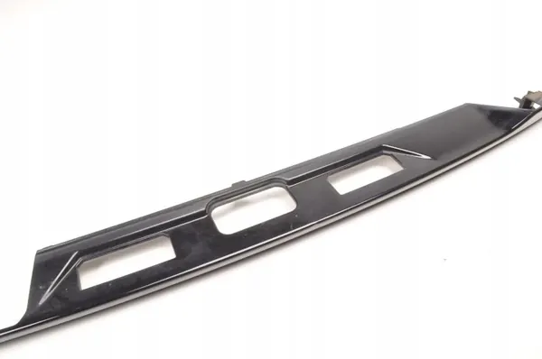 Moldura Portinhola Land Rover OEM CK1UA-40406-AA Usado image 5