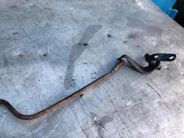 Mercedes-Benz C123 M110 gaspedal OEM image 3