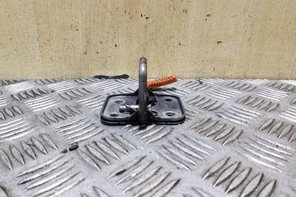 Säkerhetslås SEAT TOLEDO IV 6JA823186 image 3