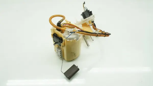 Jaguar XE X760 Bränslepump OEM GX73-9H307-BA image 3