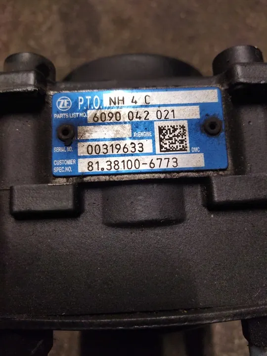 Prise de force PTO NH 4 C ZF OEM 81.38100-6773 image 4