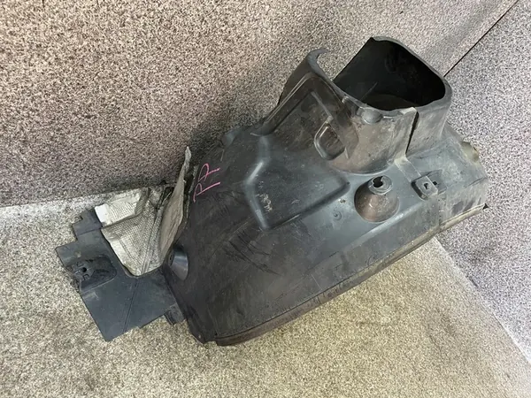 Passaruota Destro Mercedes W204 OEM image 3