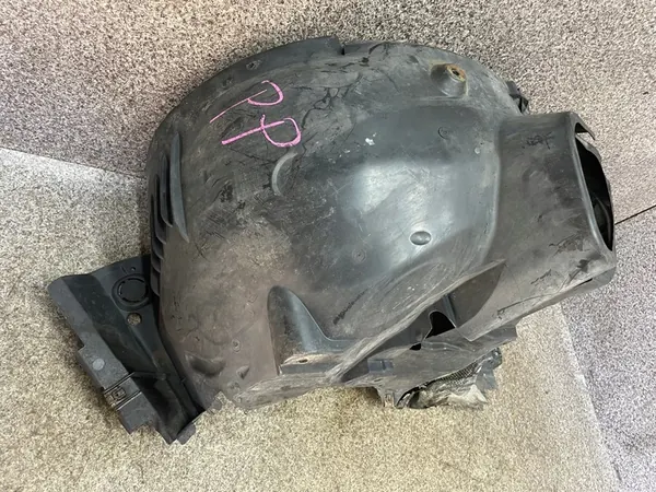 Passaruota Destro Mercedes W204 OEM image 7