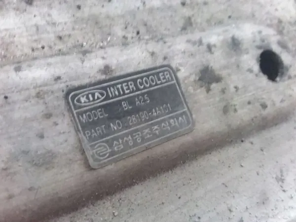 Intercooler KIA Sorento 2003 281904A101 image 3