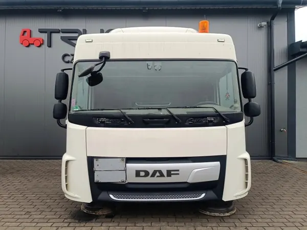 DAF XF 106 480 SC Space Cab Lift - OEM 2040324 image 2