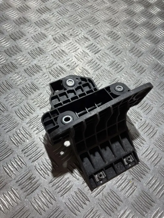 Suzuki batteribracket OEM 72522-61M00 - Begagnad image 2