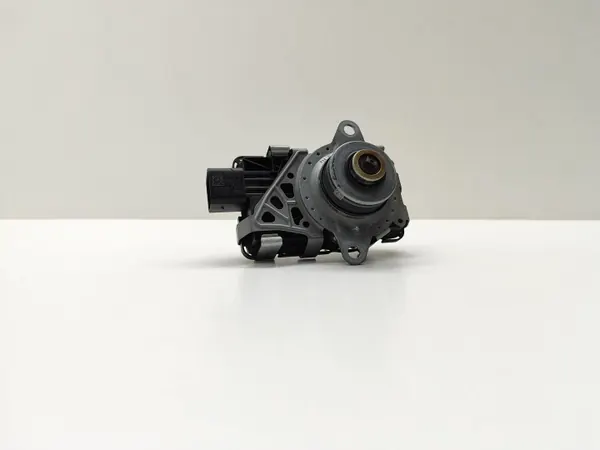 BMW Getriebe-Reduziermotor OEM 8687376 - Gebraucht image 2