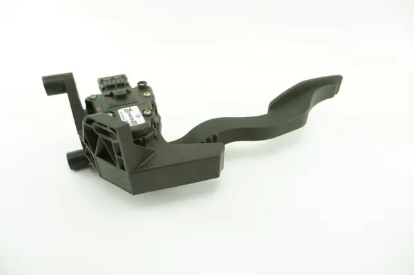 Opel OE Kaasupoljinpotentiometri OEM 93335443 image 3