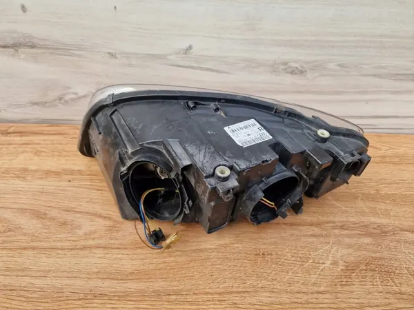AUDI A4 B7 Faro Derecho 8E0941004AJ image 7