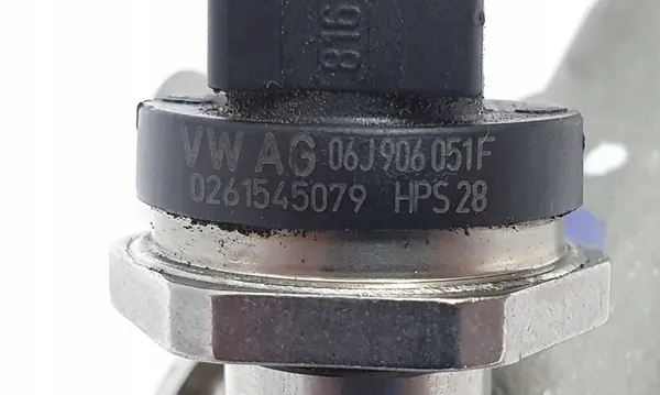 Rampe de carburant Audi Q7 TFSI 06E130089AF image 5