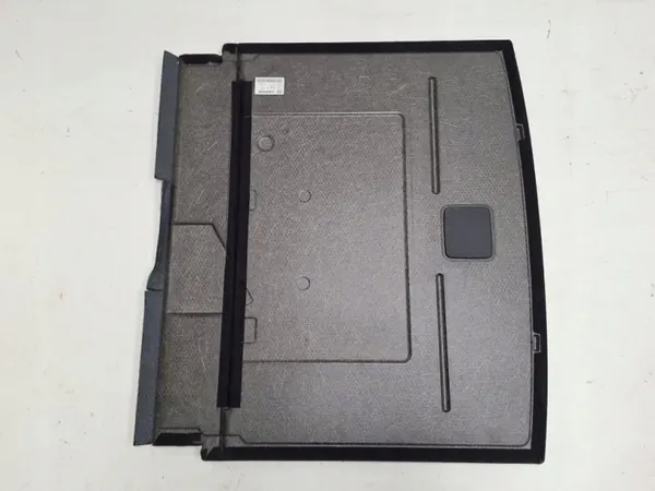 Audi Q3 83A Kofferraummatte OEM 83A861529B - Gebraucht image 3