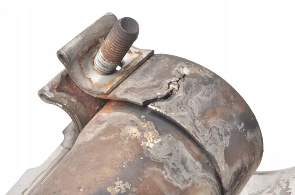 Silenciador Aston Martin Vantage 4.7 OEM 4G43-5220-AD Derecho image 5