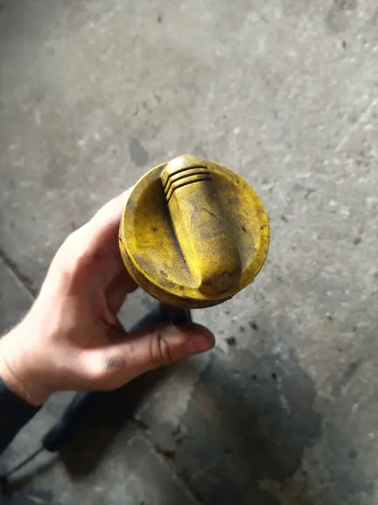 Tubo de enchimento de óleo OEM 8200355347 com íman image 4