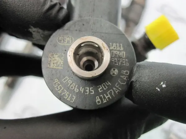 Injektor COMBO DOBLO 1.3 CDTI 0986435204 image 4