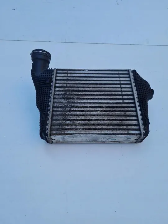 Intercooler derecho Porsche Macan 95B image 4