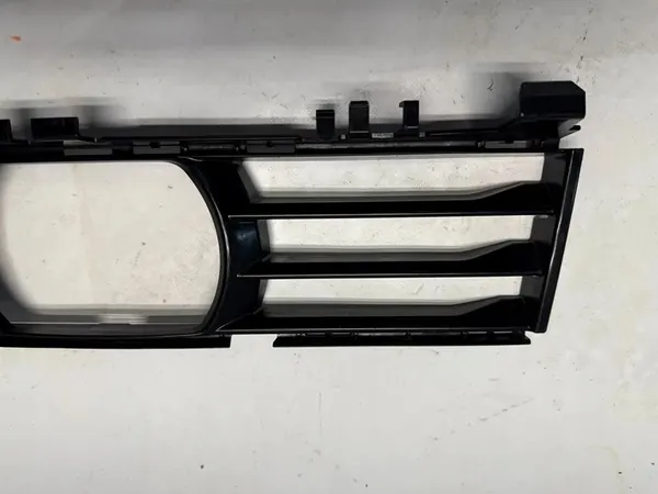 Griglia centrale paraurti anteriore BMW G30 G31 7385268 2016 image 2