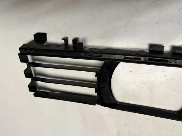 Griglia centrale paraurti anteriore BMW G30 G31 7385268 2016 image 6