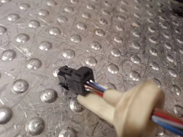 Vasen Ulkoinen Peili 7 Pin Fiat 500X 13- OEM S25081441 image 6