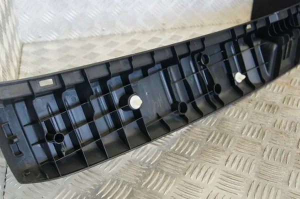 Capa cinto traseiro Toyota Highlander III OEM 58387-0E050 image 9