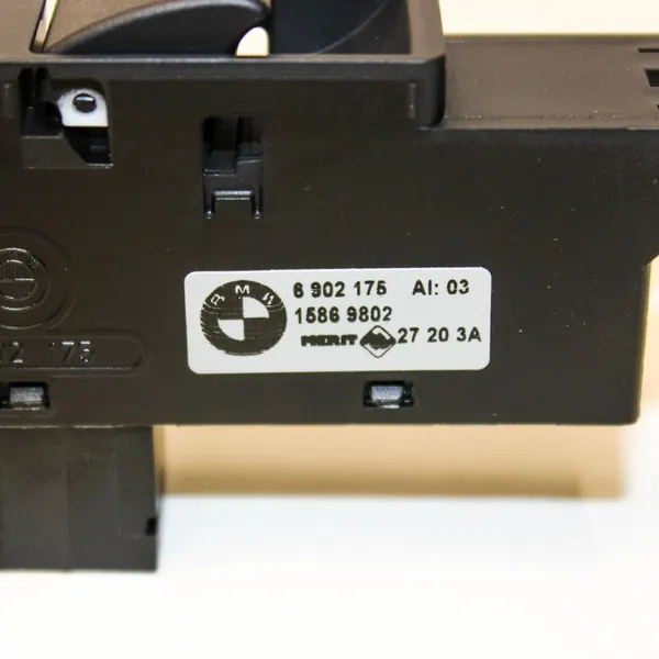 BMW 3 E46 2005 Linke vordere Fensterheber OEM 61316902175 image 7