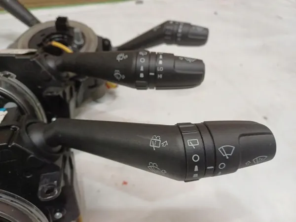 Gecombineerde schakelaar Jeep Renegade image 2