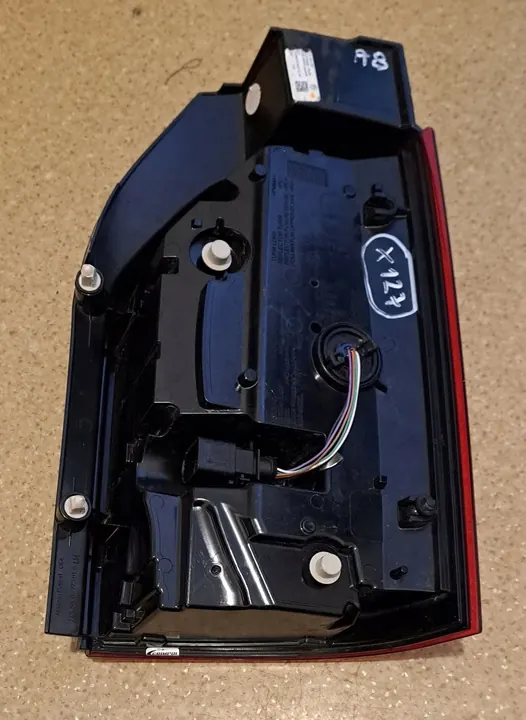 VW T6 T6.1 LIFT 7LA MULTIVAN LUZ TRASERA IZQUIERDA image 3