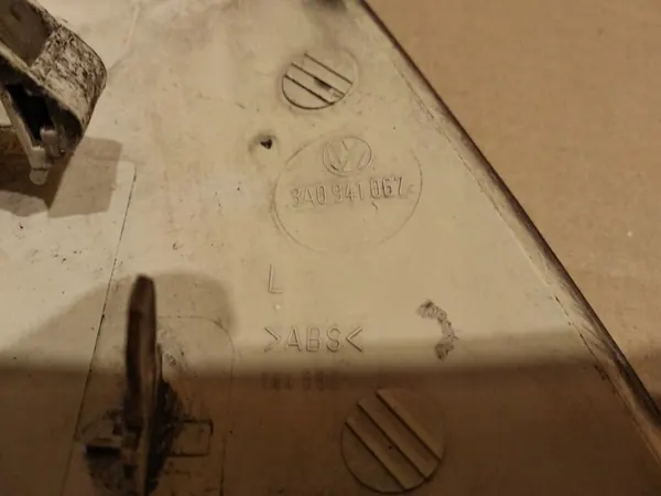 Capa de sinal de viragem esquerda VW Passat B4 3A0941067 OEM image 6