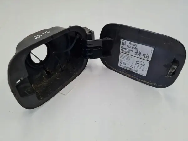 VW Kraftstoffklappenmotor OEM 1K5010440C - Gebraucht image 3