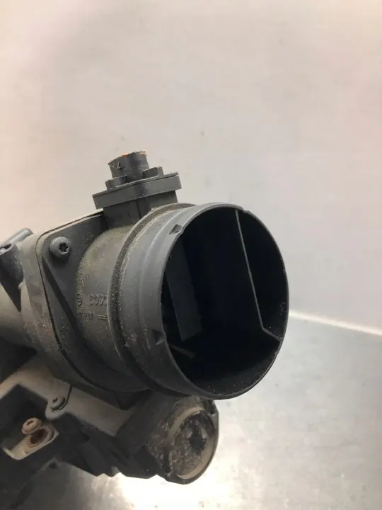 AUDI VW SKODA 2.0 TDI Ilmansuodattimen Kotelo 3C0129607BC image 4