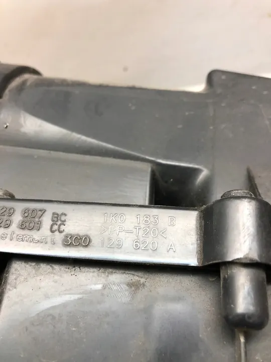 AUDI VW SKODA 2.0 TDI Ilmansuodattimen Kotelo 3C0129607BC image 6