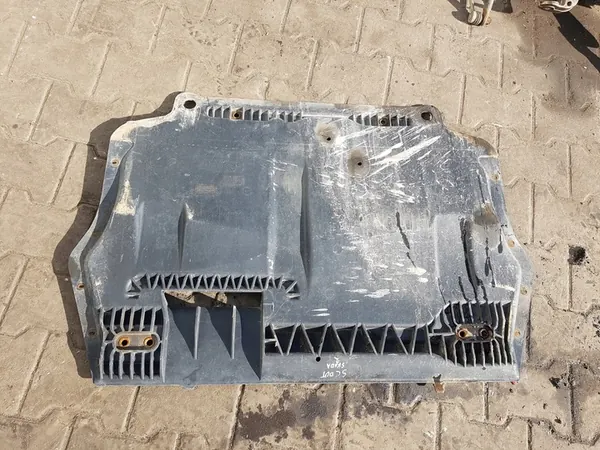 Skoda Octavia Motorhuv 5K0825901B image 2