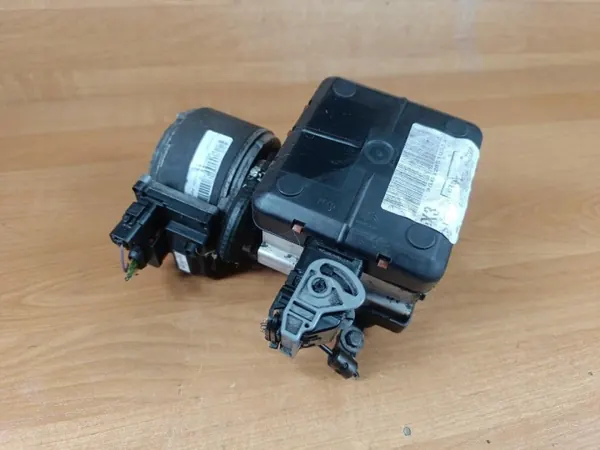 Citroen C5 Federungspumpe OEM 9661285103 image 2