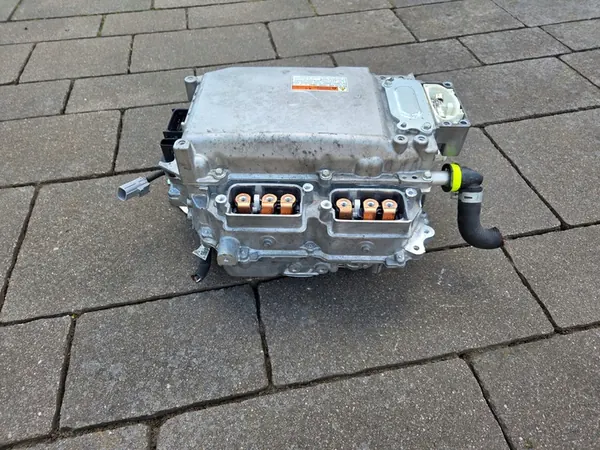 TOYOTA RAV4 IV HYBRID Inverseur G9200-42010 image 7