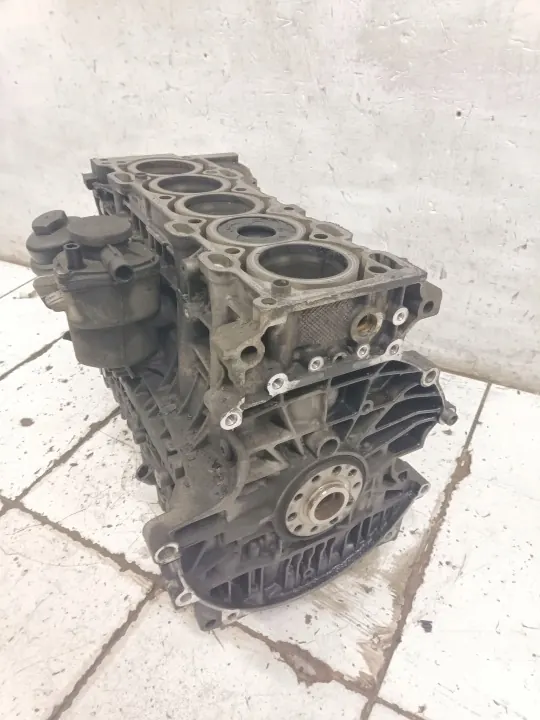 Bloque Motor Volvo D5244T5 Usado - Calidad OE image 4