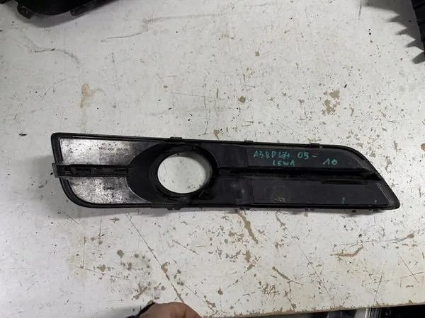 Grille avant gauche AUDI A3 8P LIFT 09- OEM image 2