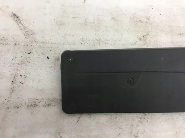 Cadre Plaque Immatriculation Mercedes OEM A2038853481 - Occasion image 3