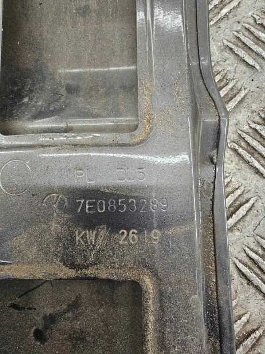 Polttoainekansi OEM 7E0853289 VW Transporter image 4