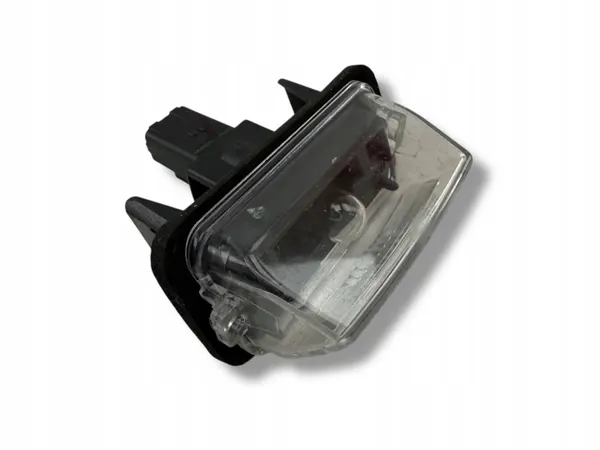 Toyota Yaris XP210 2023 Bakre Registreringsskyltsljus LAA10568 image 3