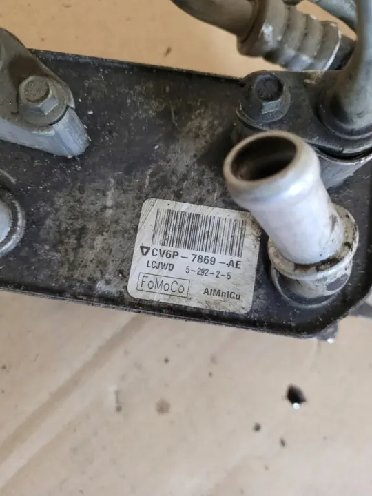 Refroidisseur d'huile CV6P-7869-AE Ford Escape 1.6 USA image 3