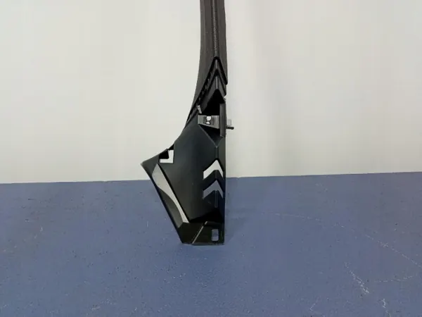 Moldura de maletero VW Arteon OEM 3G8867603 - Usado image 5
